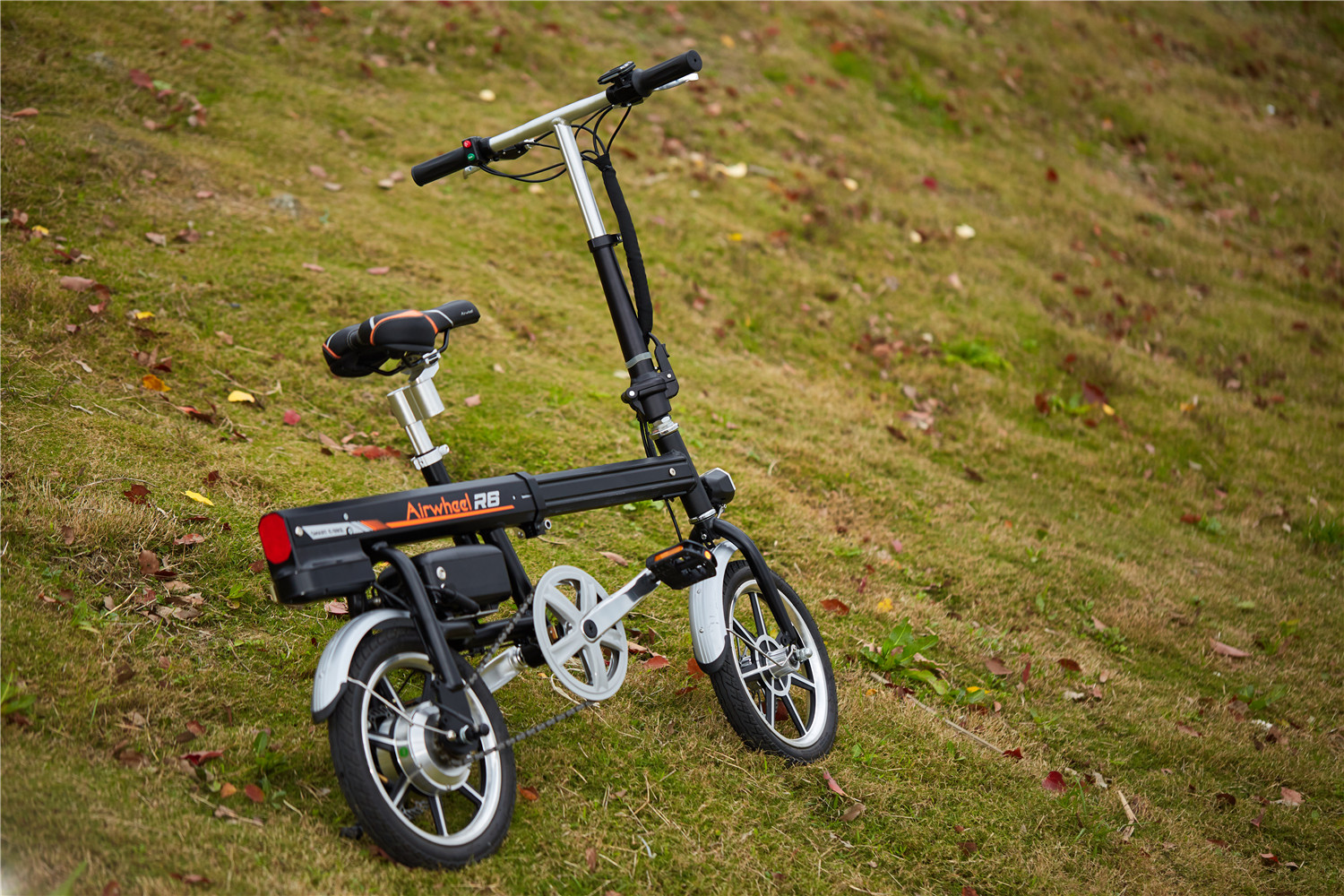 Airwheel R6 assist bike